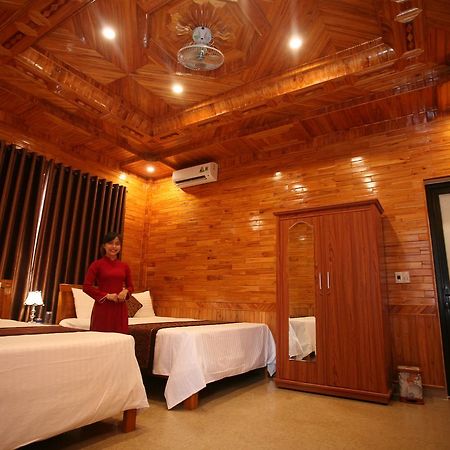 Sky Hotel Phong Nha Esterno foto