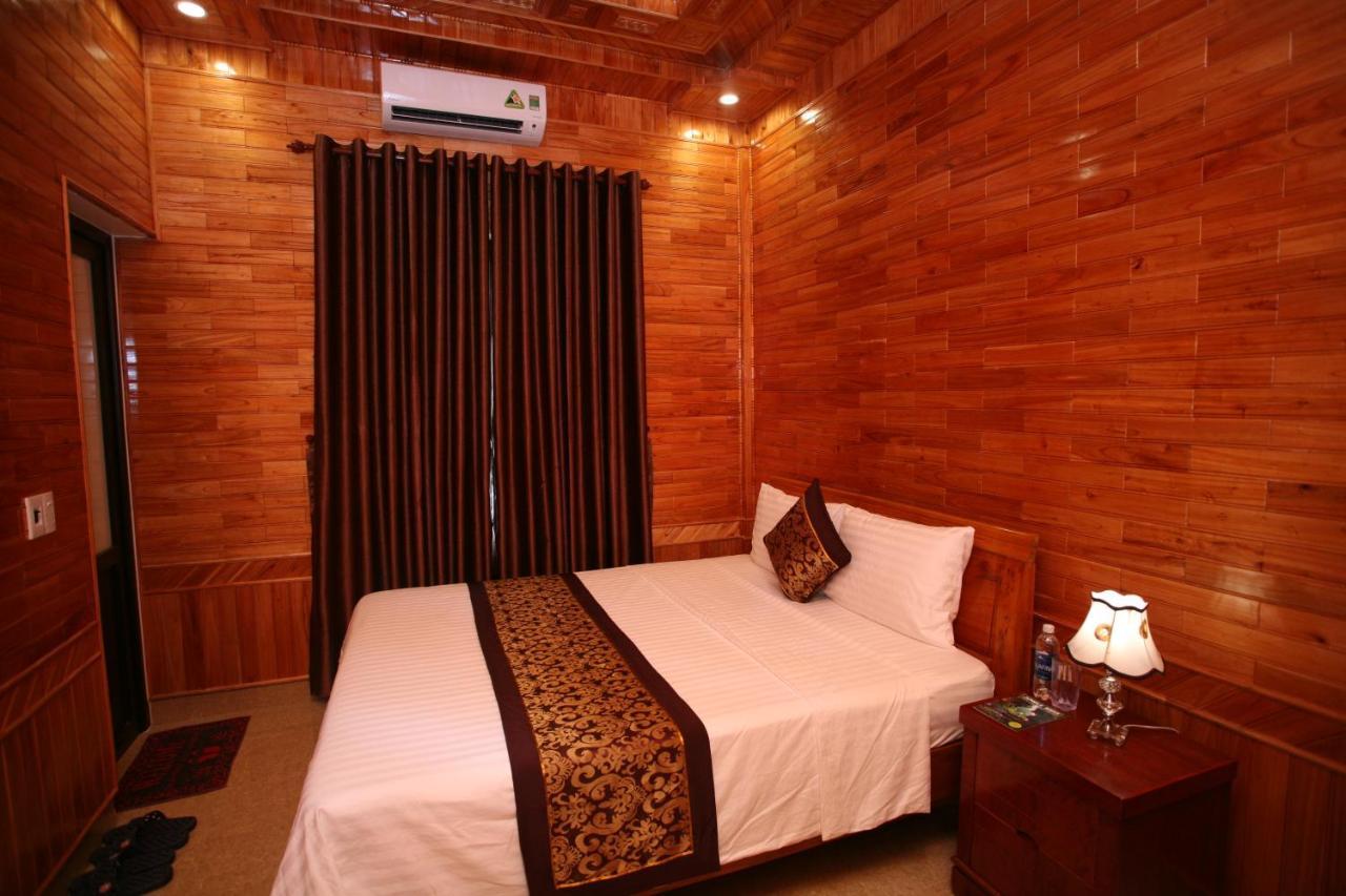 Sky Hotel Phong Nha Esterno foto