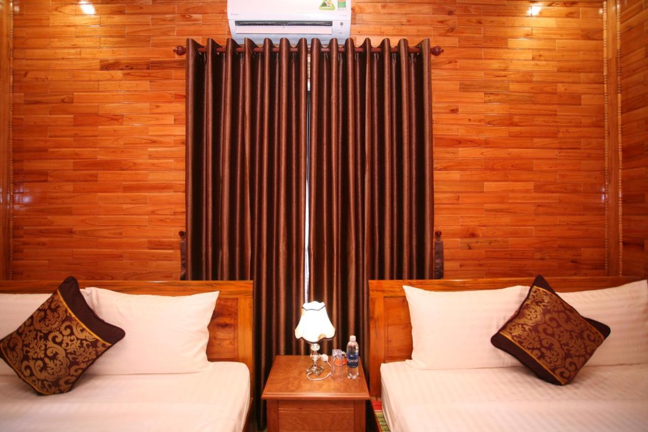 Sky Hotel Phong Nha Esterno foto