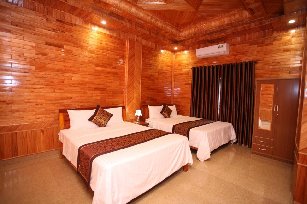 Sky Hotel Phong Nha Esterno foto