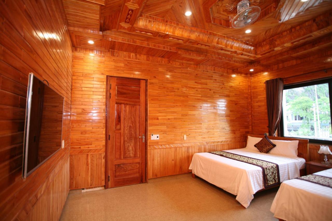 Sky Hotel Phong Nha Esterno foto