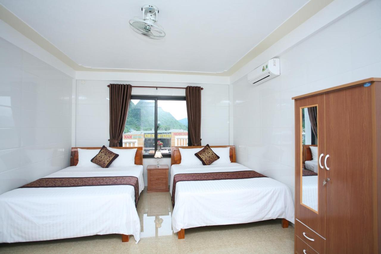 Sky Hotel Phong Nha Esterno foto