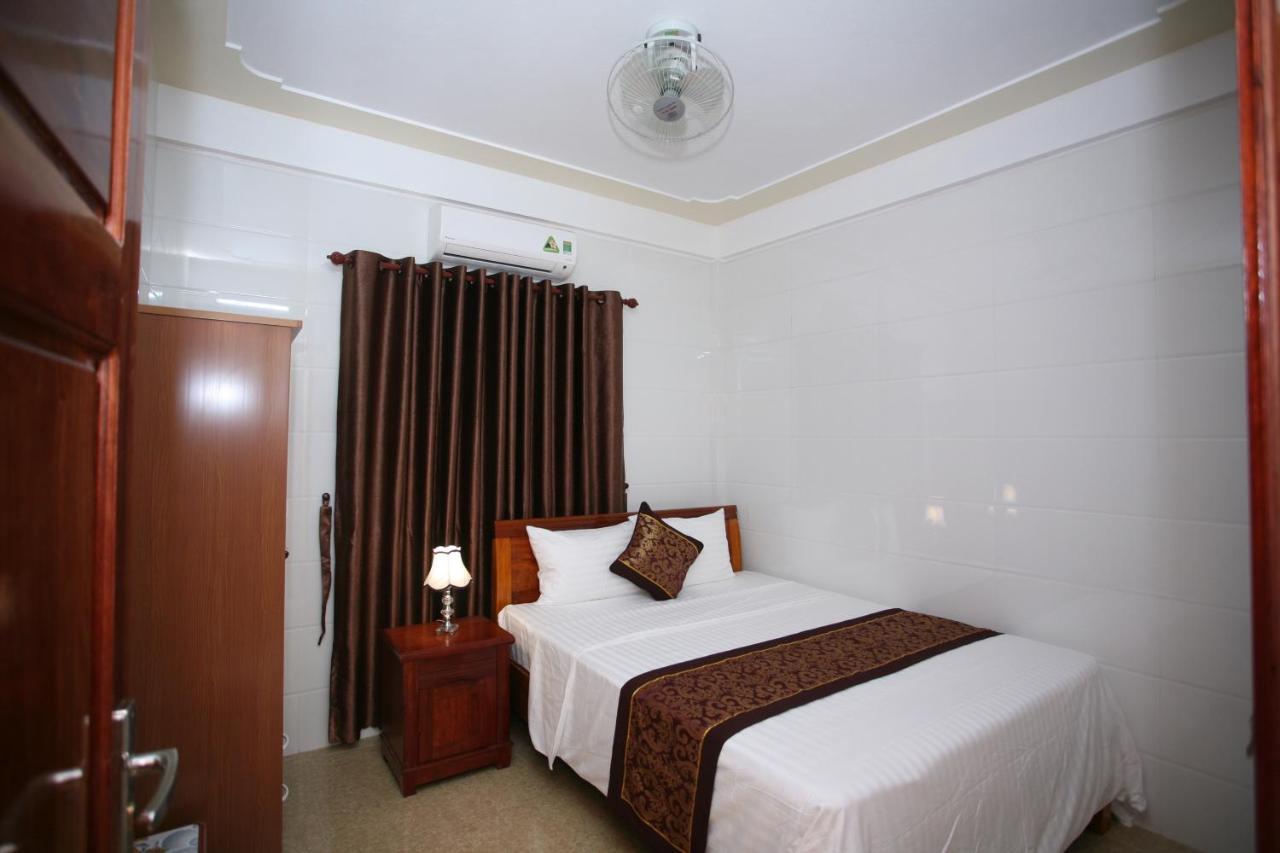 Sky Hotel Phong Nha Esterno foto