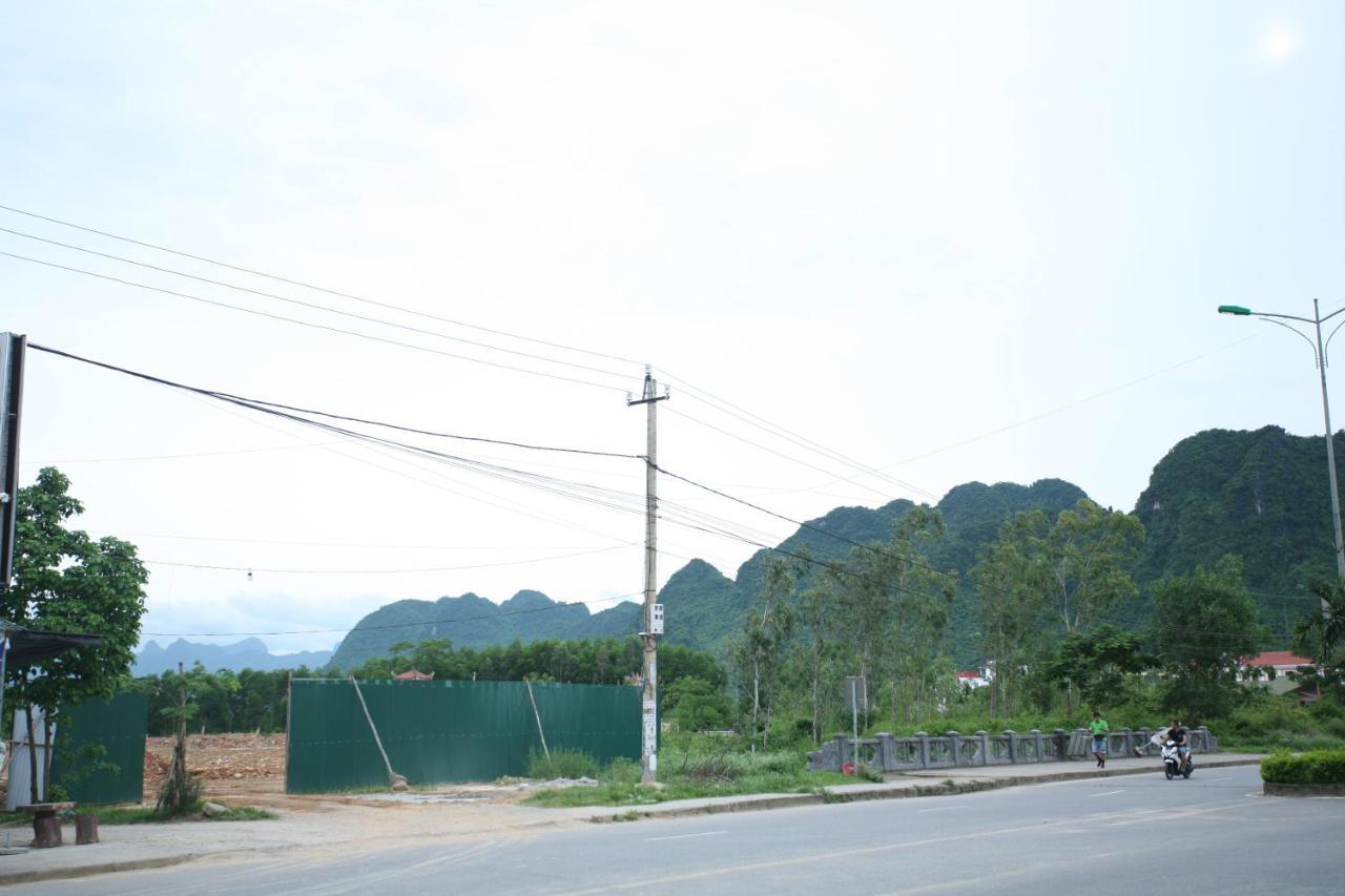 Sky Hotel Phong Nha Esterno foto