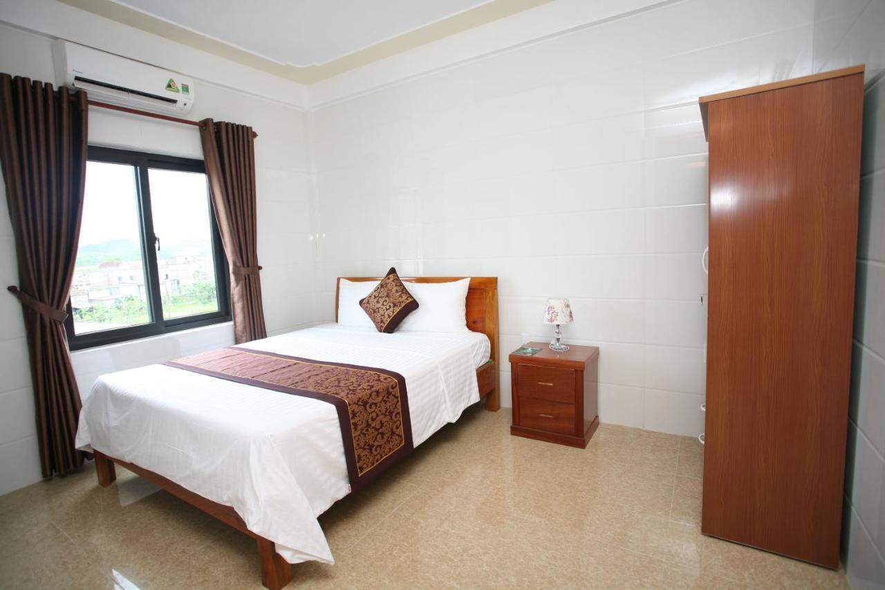 Sky Hotel Phong Nha Esterno foto
