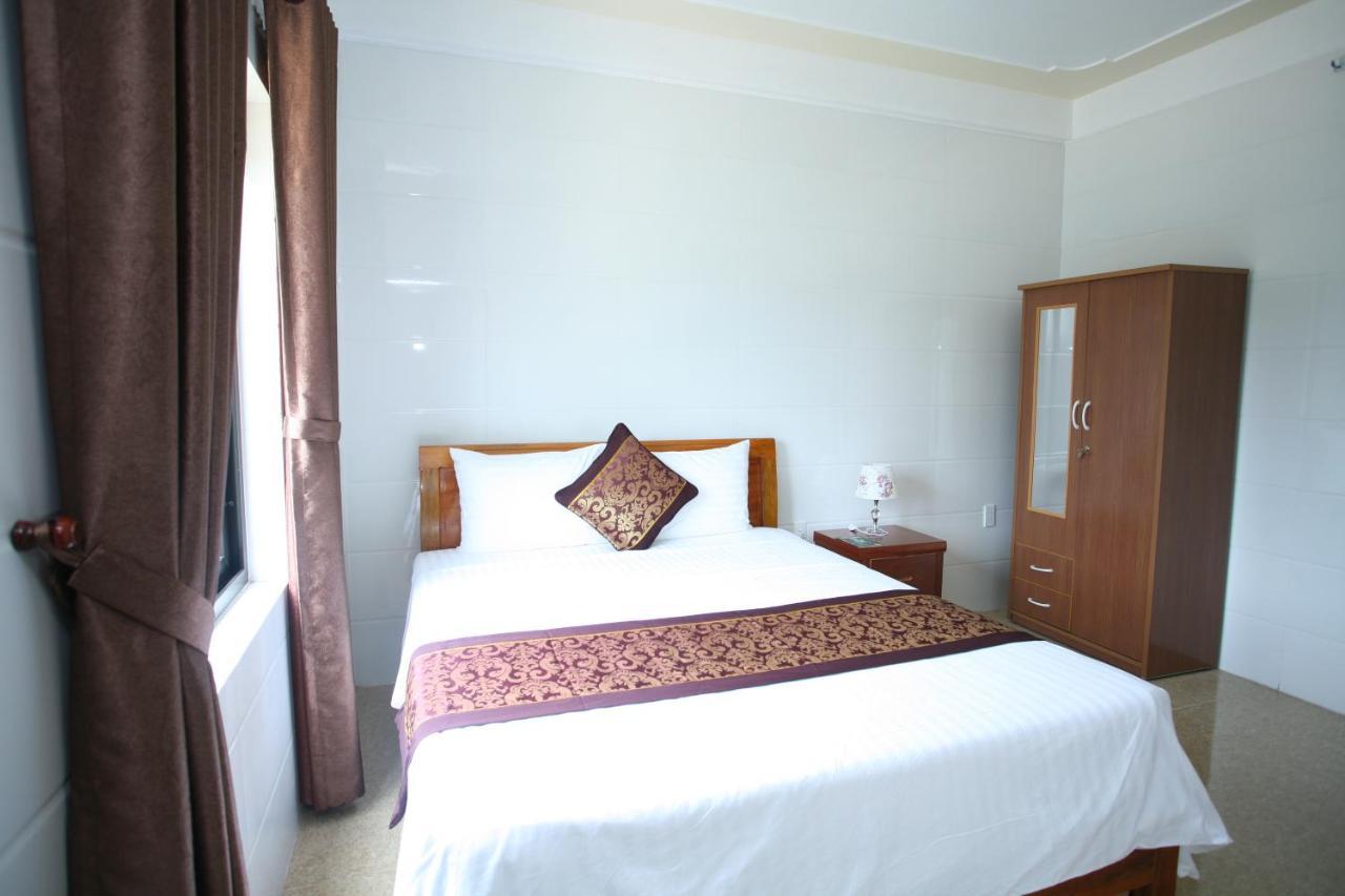 Sky Hotel Phong Nha Esterno foto